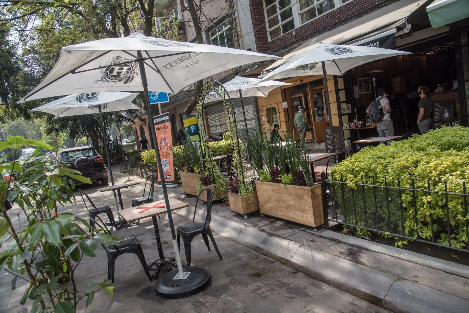 Restaurantes se preparan para su reapertura. Foto: Mario Jasso (Cuartoscuro).