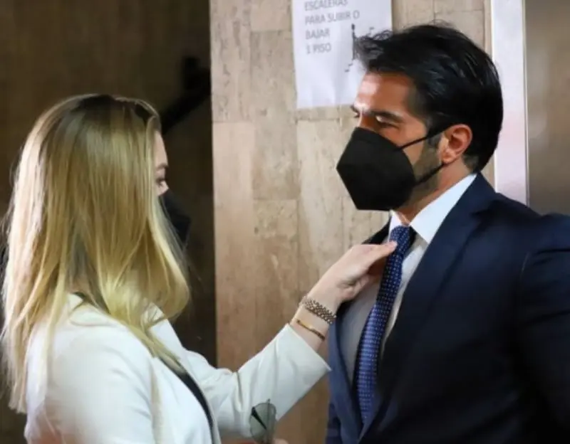 Melanie Villareal acompañó a su padre (@arturo.carmona)
