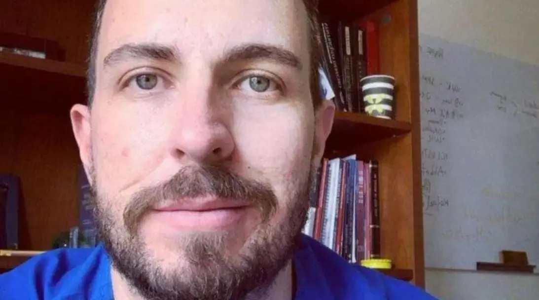 El doctor Diego Araiza deseó que a AMLO le diera una trombosis. Foto: Twitter.