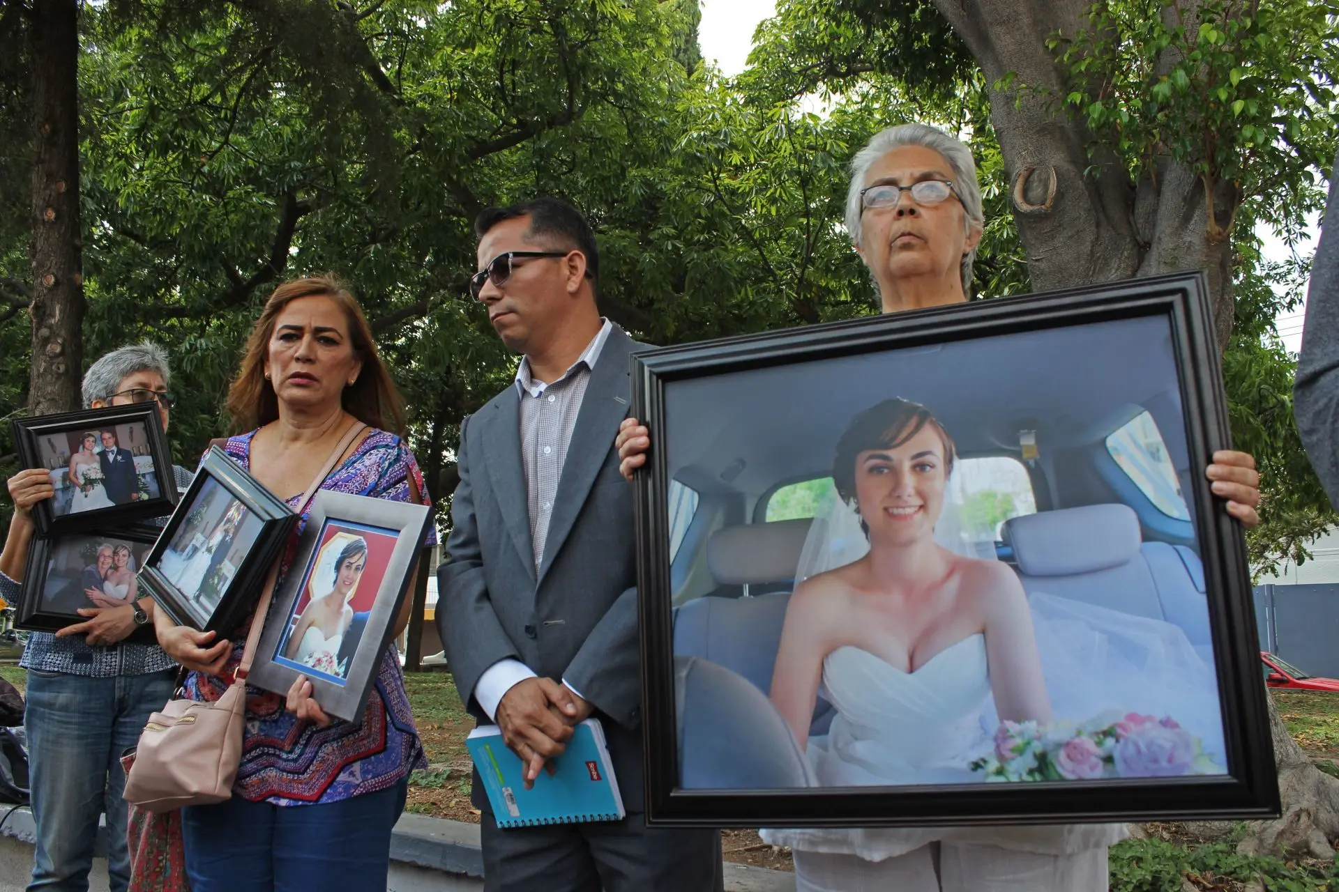 Familia de las víctimas tras accidente de Joao Maleck. Foto: Fernando Carranza (Cuartoscuro)