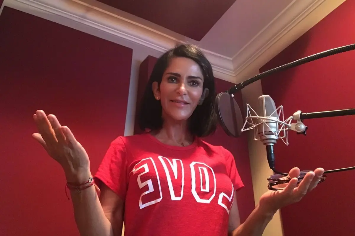 Lydia Cacho fue detenida arbitrariamente y torturada (TW:@lydiacachosi)