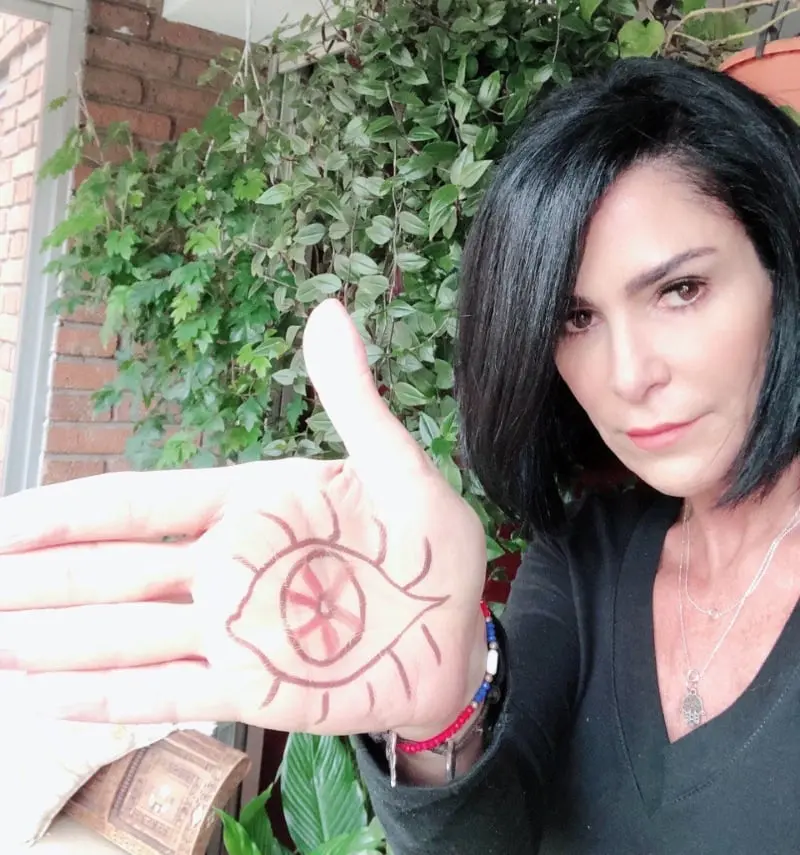 Es autora de 'Los Demonios del Edén' (@lydiacachosi)