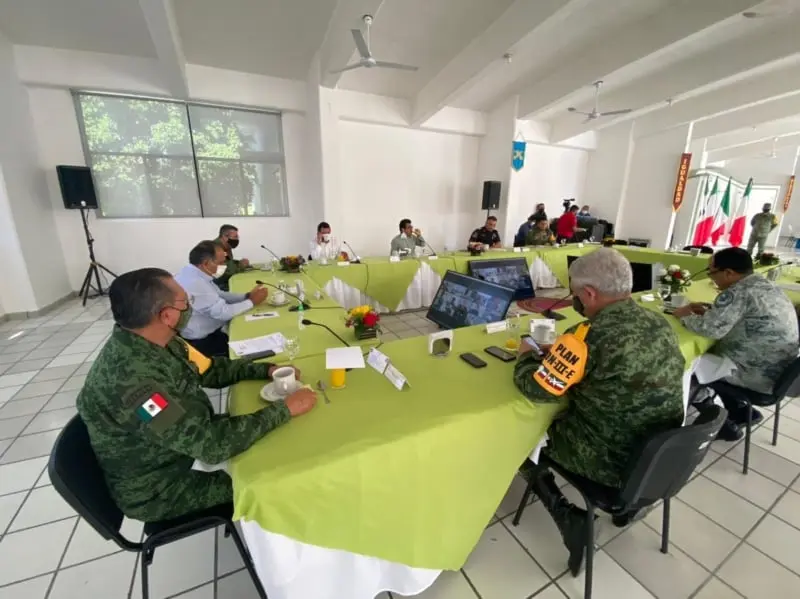 El gobernador supervisa la celebración del Día de la Bandera (@HectorAstudillo)