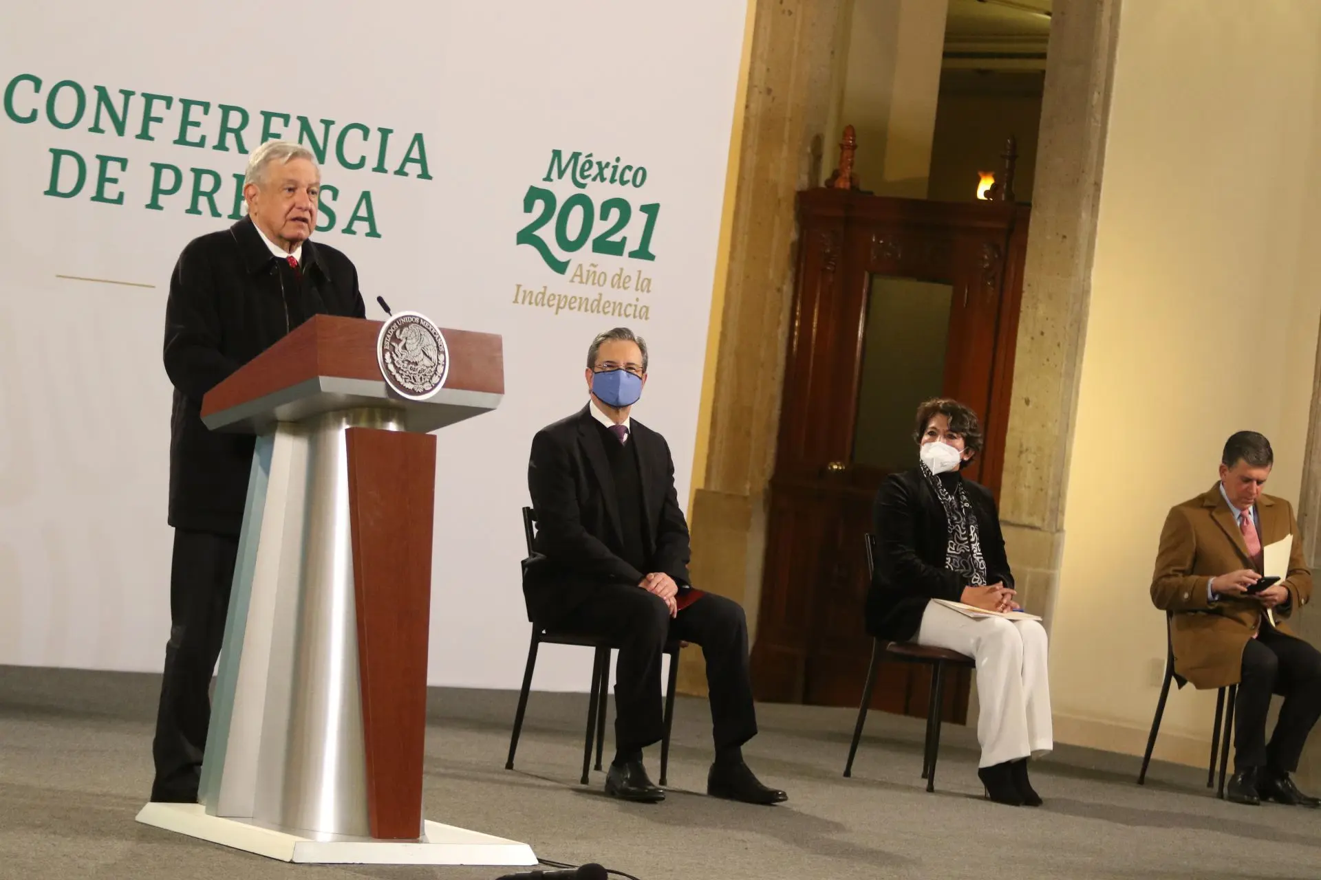 Cambios en el gabinete de AMLO; sale Moctezuma, entre Delfina Gómez a la SEP. Foto: Moisés Pablo (Cuartoscuro).