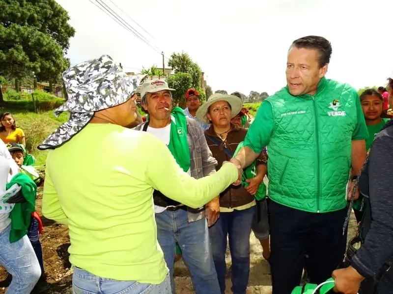Alfredo Adame también ha incursionado en la política (@aadmeoficial)