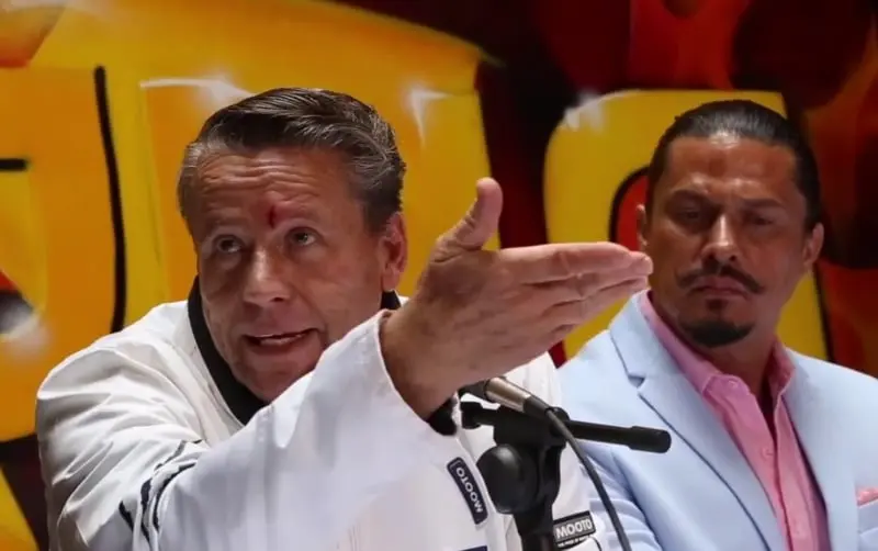 Adame tras el botellazo de Carlos Trejo (Especial)