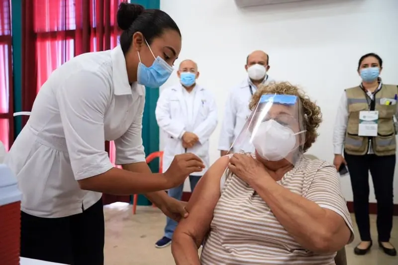 Fueron aplicadas más de 100 mil dosis (@bienestarmx)