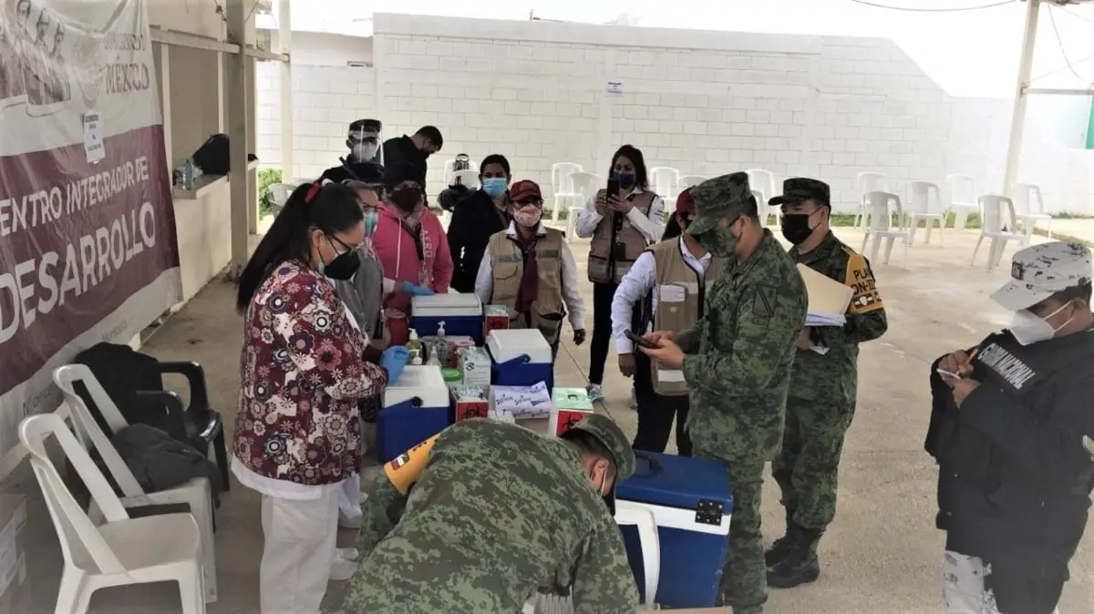 Prosigue la vacunación en México (@bienestarmx)