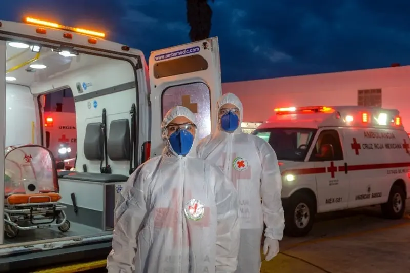Elementos de la Cruz Roja le brindaron primeros auxilios (@CruzRoja_MX)