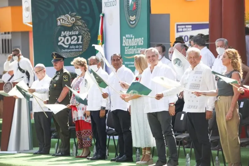 AMLO y Fernández acudieron al evento (@HectorAstudillo)