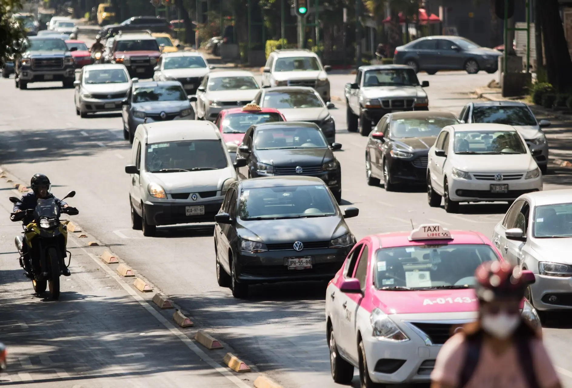 Autos en la Ciudad de México. Foto: Victoria Valtierra (Cuartoscuro)