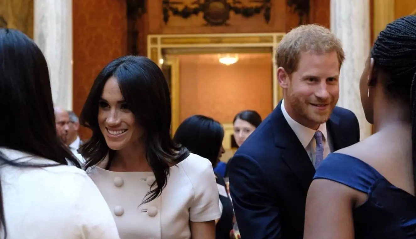 Meghan y Harry, antes de renunciar a al realeza.