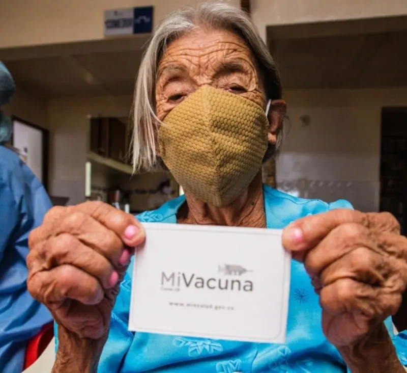 Colombia ha aplicado cerca de 700 mil vacunas (@Alcaldiafblanca)