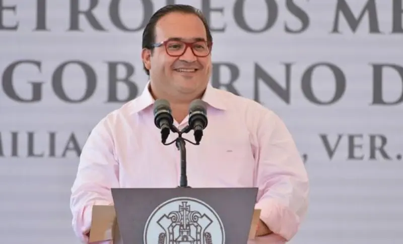 La FGR lo acusa por desvíos de 66 mmdp en su gestión (FB: Javier Duarte)