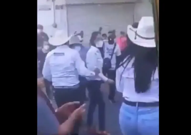 La agredida sería candidata en Juchipila (@azucenau)