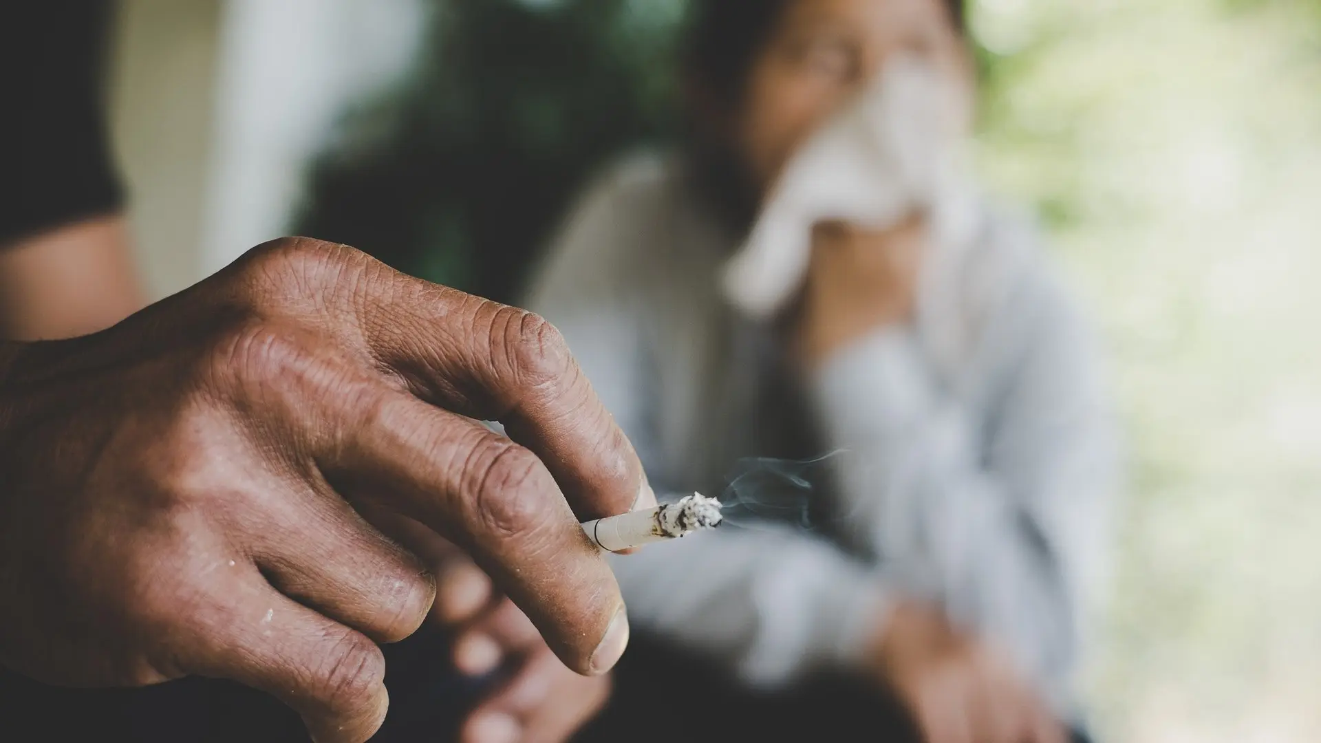 La probabilidad de desarrollar cáncer oral aumentó 51% para los fumadores pasivos. Foto: Shutterstock