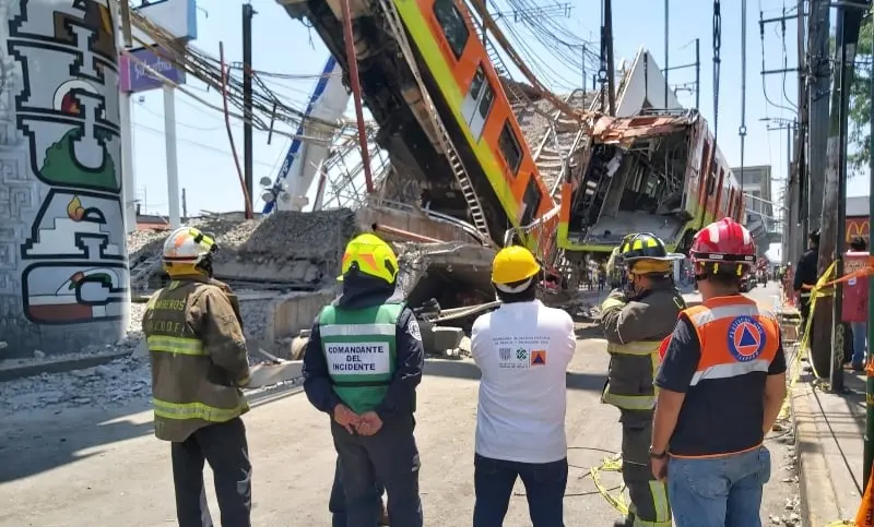 La Fiscalía capitalina inició con los peritajes (@SGIRPC_CDMX)
