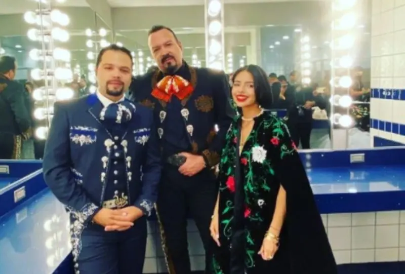 La familia Aguilar fue blanco de la polémica (@pepeaguilar_oficial)