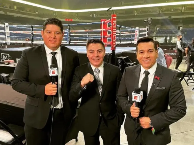 'Travieso' Arce también es comentarista (IG: @traviesoarce5)