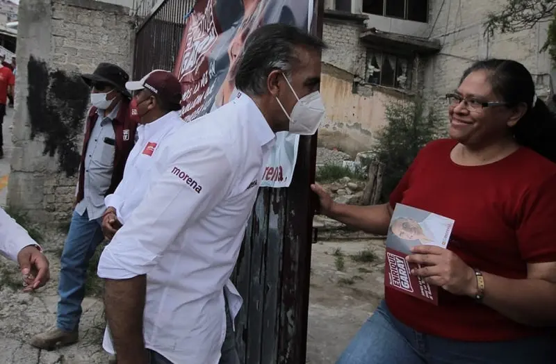 El político habría agredido verbalmente a los afectados (FB: Enrique Garay)