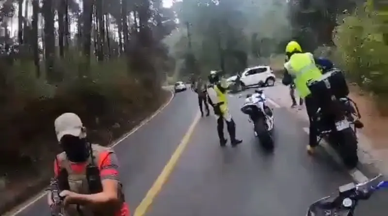 Los mantuvieron encañonados en todo momento (@siete_letras)