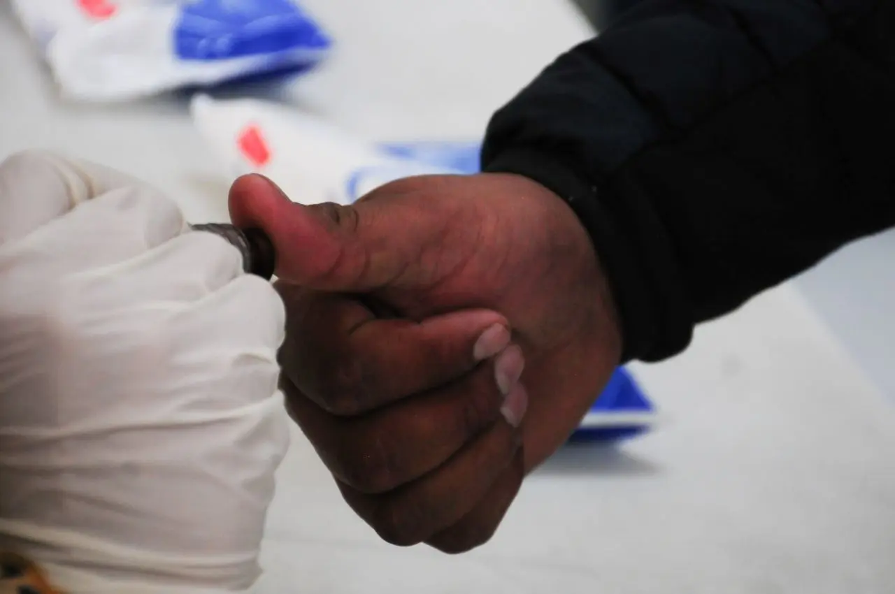 Acudir a las casillas, donde generalmente hay filas de votantes, puede ser un proceso distinto debido a la pandemia. Foto: Daniel Augusto/Cuartoscuro