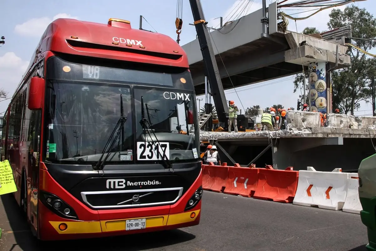 El Metrobús da servicio en el tramo afectado (Cuartoscuro)