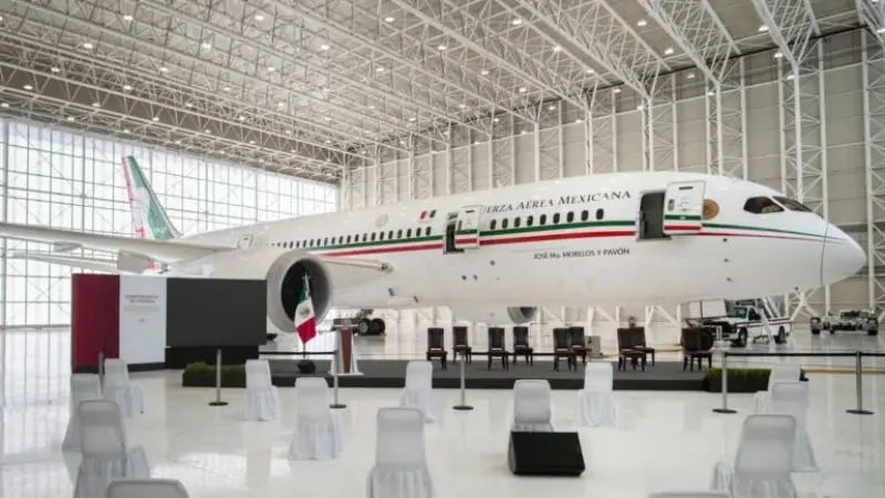 La aeronave recibe mantenimiento en California (lopezobrador.org)
