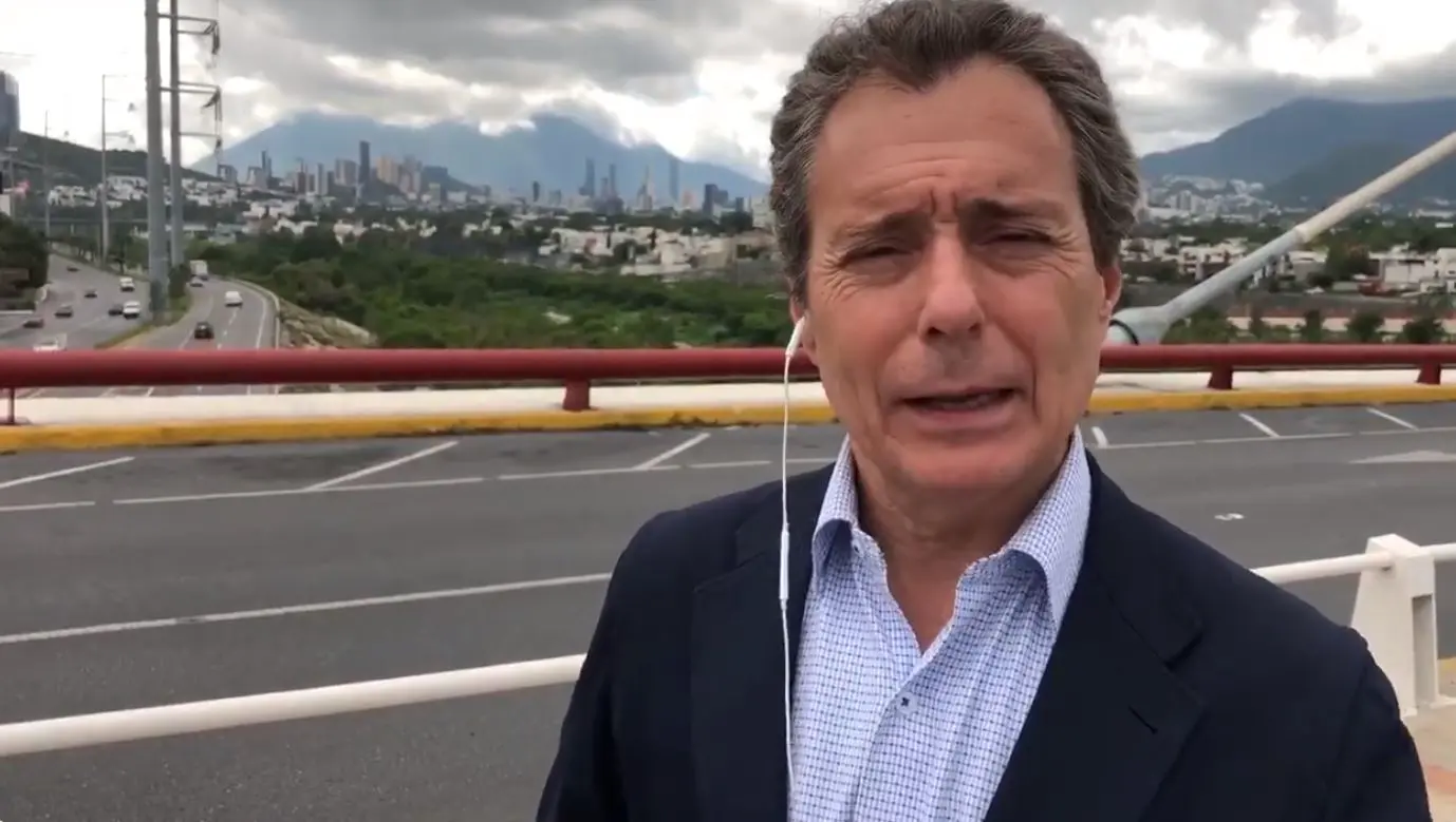 Tras 37 años, periodista anuncia su salida de Televisa. Foto: Twitter (@pelaez_alberto).