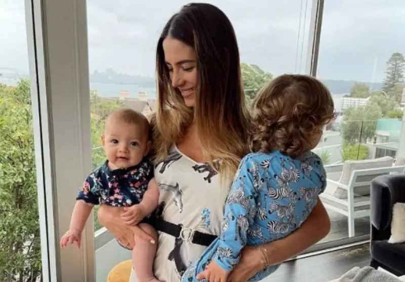 Nala y Noah, hijos de 'Chicharito' Hernández (@sarahkohan)