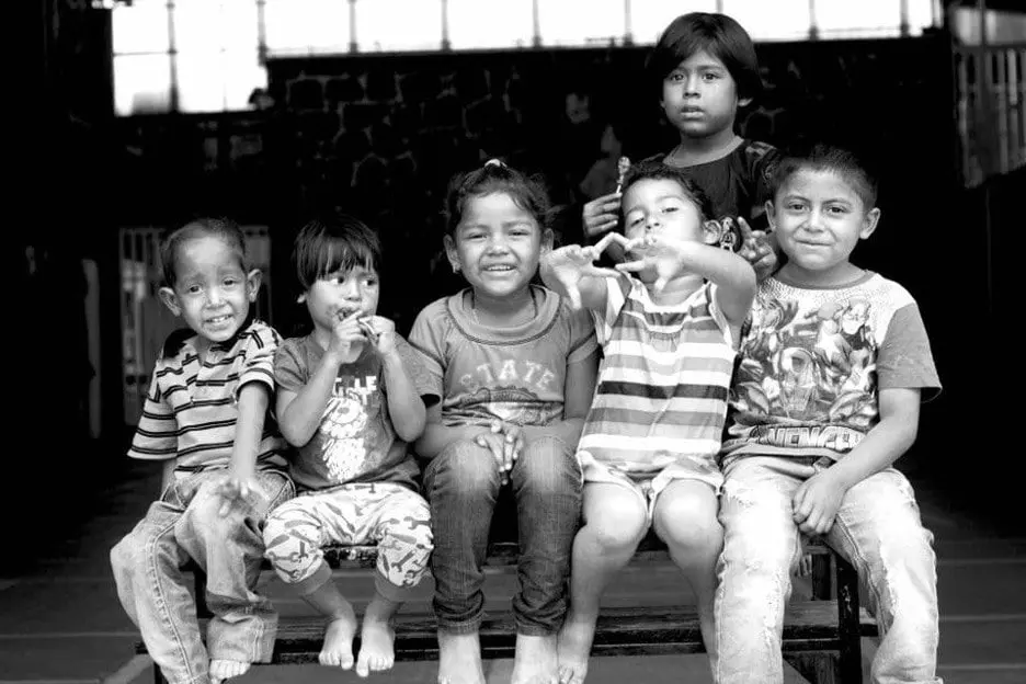 Niños y niñas en un albergue para migrantes en México. FOTO: Aline Salazar