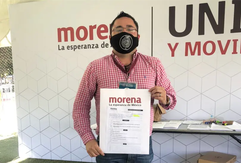 Youtuber de la ma&ntilde;anera se registra como precandidato de Morena a diputado