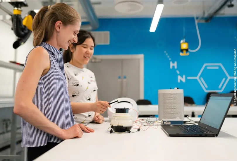 La participaci&oacute;n de las mujeres en STEM es baja: &iquest;Exclusi&oacute;n social o elecci&oacute;n propia?