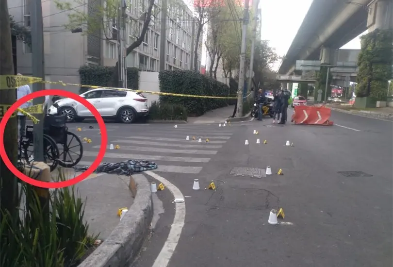 #VIDEO Sujeto en silla de ruedas asesina a hombre en CDMX #VIDEO Sujeto en silla de ruedas asesina a hombre en CDMX