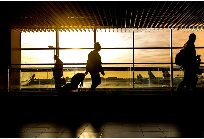 Hombre se esconde por tres meses en aeropuerto por miedo a Covid-19