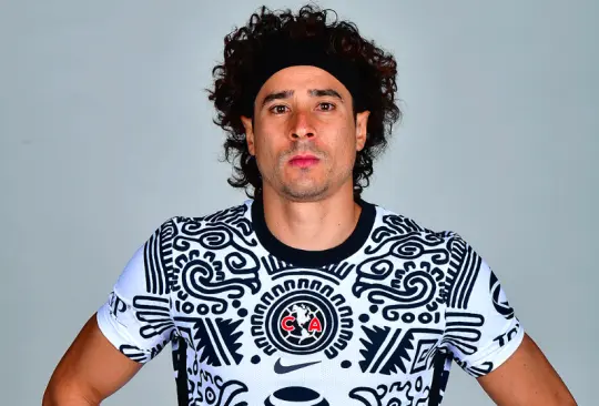 Tras contagiarse de Covid-19 Guillermo Ochoa pide a la gente regresar tanques de oxigeno