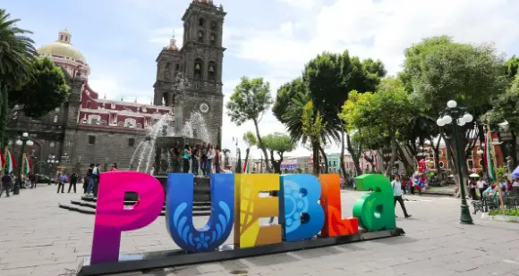 Cuestionan indefiniciones en precampañas en Puebla; pugnas favorecerían a Morena Cuestionan indefiniciones en precampañas en Puebla; pugnas favorecerían a Morena