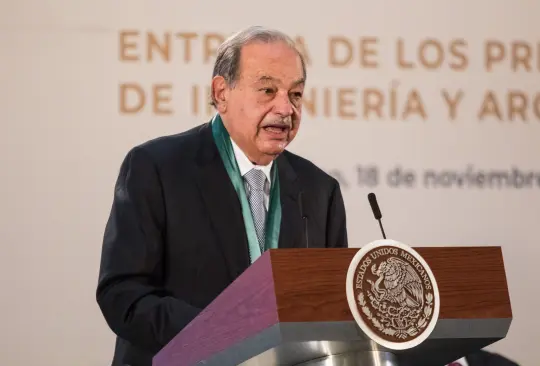 Carlos Slim padece Covid-19 y evoluciona de forma favorable, informa uno de sus hijos