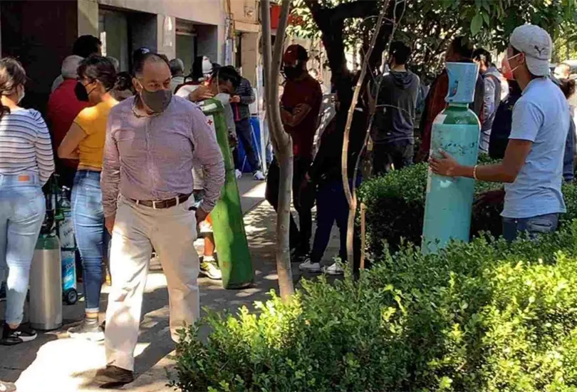 Familia busca oxígeno y estafador les entrega tanque de helio Familia busca oxígeno y estafador les entrega tanque de helio