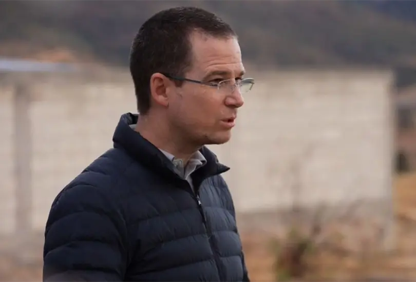 Critican a Ricardo Anaya por video de precampaña Critican a Ricardo Anaya por video de precampaña