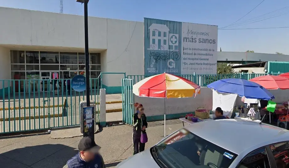 FES Iztacala retira a sus m&eacute;dicos de hospital de Ecatepec, tras morir uno por Covid
