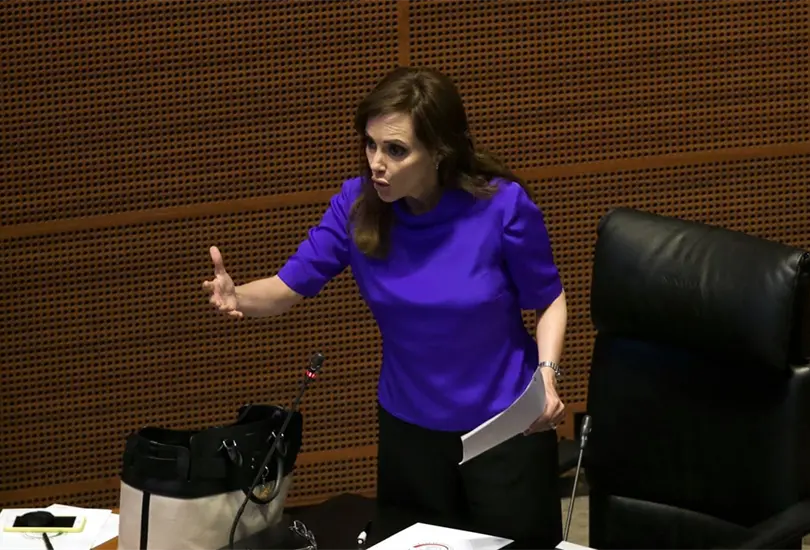 Lilly T&eacute;llez llama violador serial de la Constituci&oacute;n a AMLO