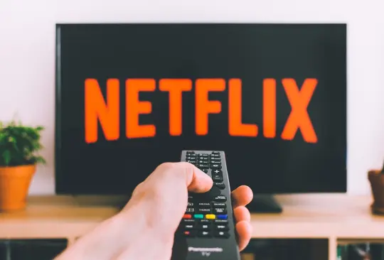 Empleada transgénero de Netflix protesta contra programa que ataca a la comunidad 