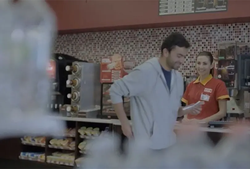 &iquest;Cu&aacute;nto dinero en efectivo puedo retirar en un Oxxo y de qu&eacute; bancos?