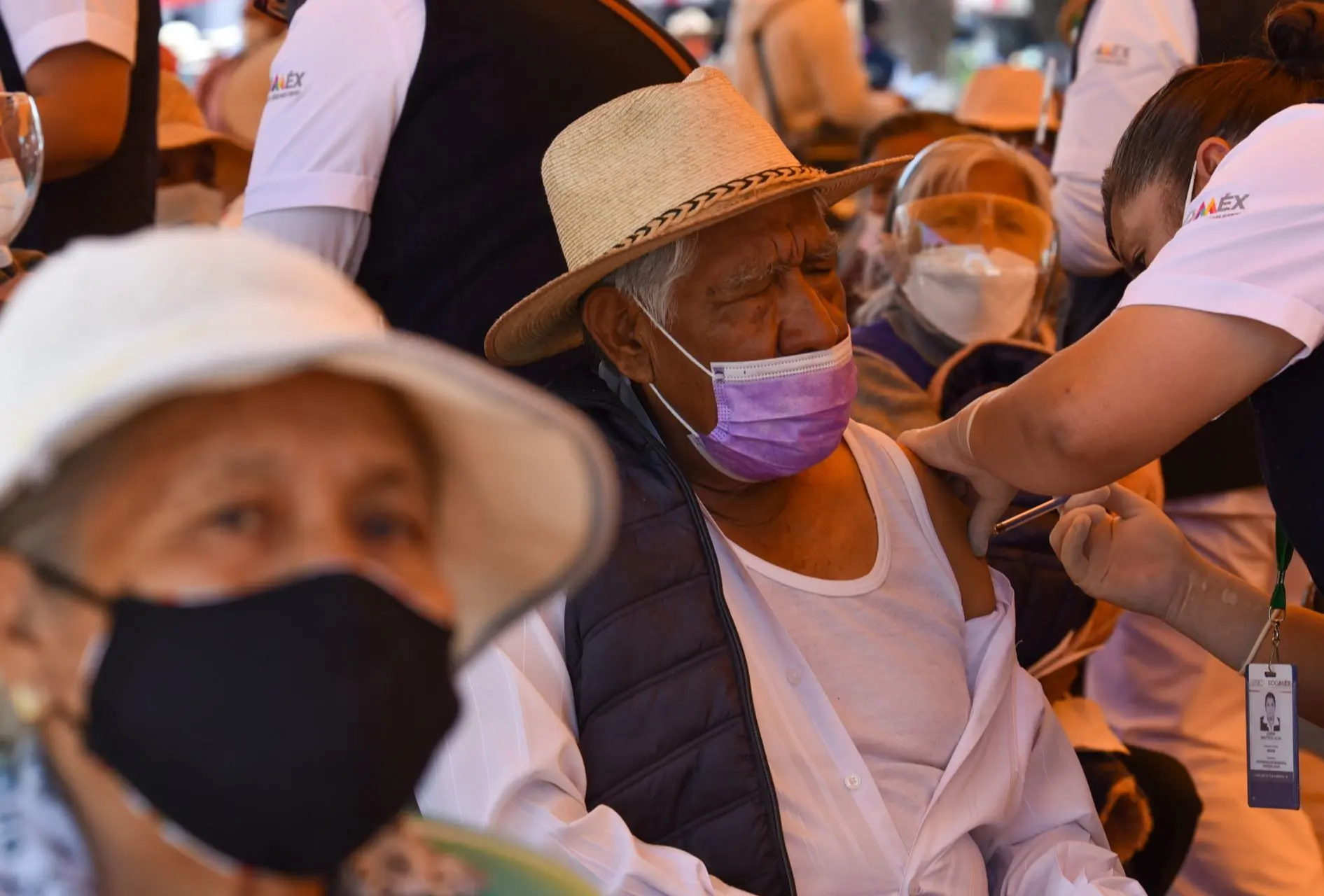 OPS recomienda administrar una tercera dosis de la vacuna Sinovac aplicada en México. Foto: Cristina Espinosa (Cuartoscuro).