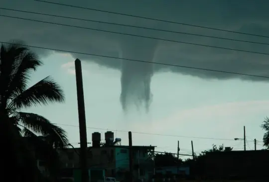 Captan tromba marina frente a las costas de Cuba 