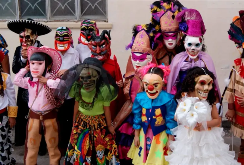 Prohibirán usar disfraces de Halloween con armas de juguete en Sinaloa Prohibirán usar disfraces de Halloween con armas de juguete en Sinaloa