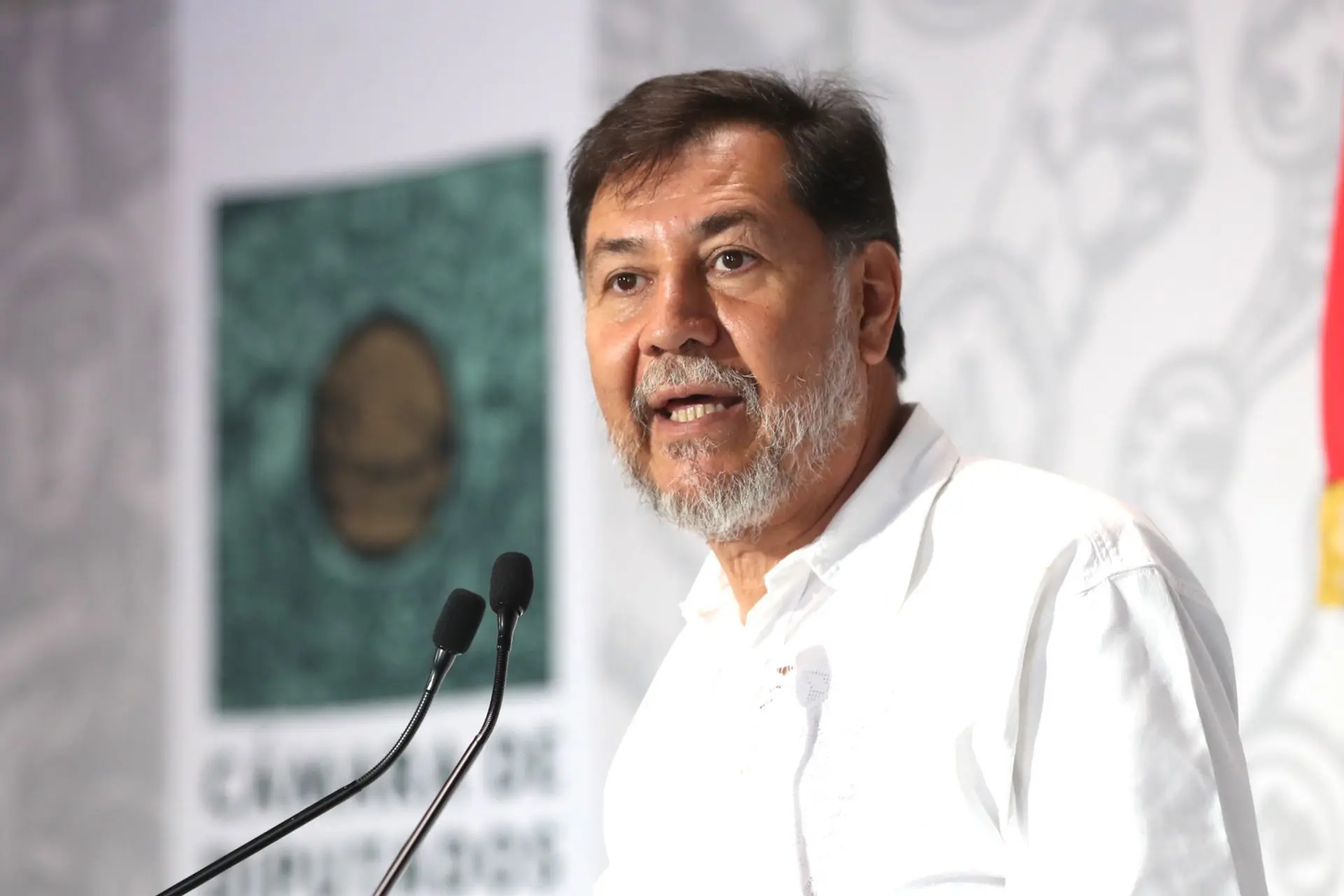Fernández Noroña pide que no lo subestimen en sus aspiraciones como presidente. Foto: Palacio Legislativo (Cuartoscuro).