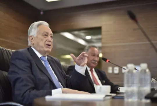 La Reforma El&eacute;ctrica no atenta contra las energ&iacute;as limpias, afirma Bartlett