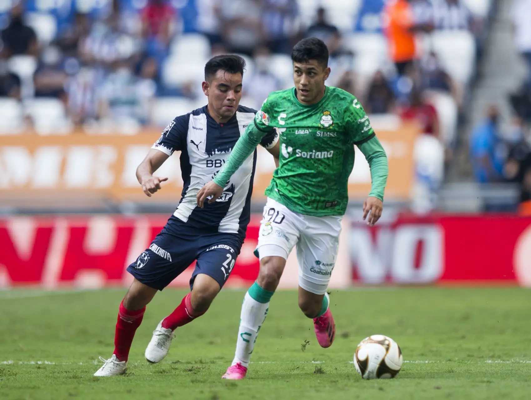 El mexicano que pasó de repartidor de Uber a titular en la Liga MX. Foto: Gabriela Pérez (Cuartoscuro).